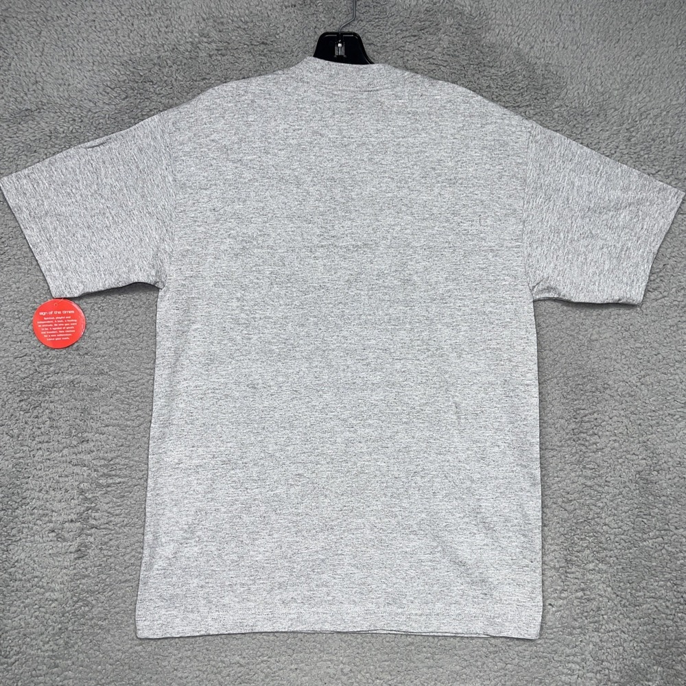 NOS Target Store Logo Santa Hat T Shirt Men's Sz M Gray Christmas 2000's Y2K Tee - Picture 2 of 8